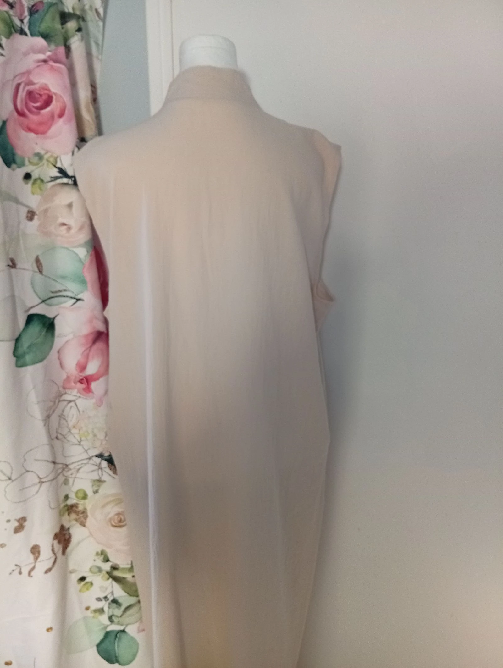 Robe longue fluide fermeture boutonnée avec poches  – photo 5